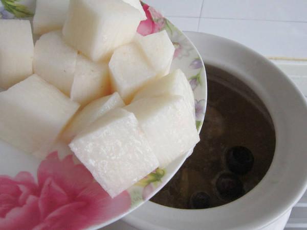 山藥木耳燉雞的做法-家常味燉菜譜