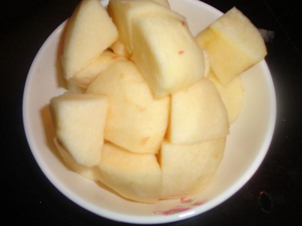 拔絲蘋果的做法-甜味煮菜譜-易網<a href=http://m.henggaotouzi.com/ target=_blank class=infotextkey>健康養生</a>網 拔絲蘋果的做法-甜味煮菜譜