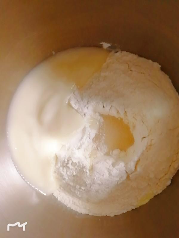 肉松吐司的做法-咸鮮味烘焙菜譜