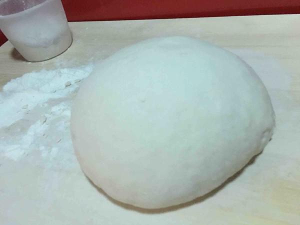 蒸芹菜肉大包子的做法-家常味蒸菜譜