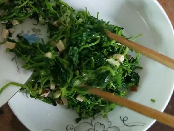 雞蛋干拌香菜的做法-咸鮮味拌菜譜