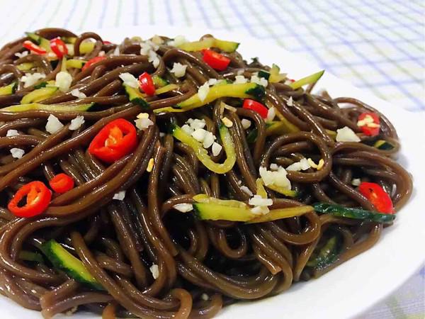 麻辣蕨根粉的做法-麻辣味拌菜譜-易網健康養生網 麻辣蕨根粉的做法-麻辣味拌菜譜