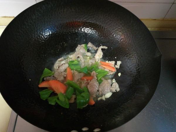 冬筍炒肉的做法-家常味炒菜譜