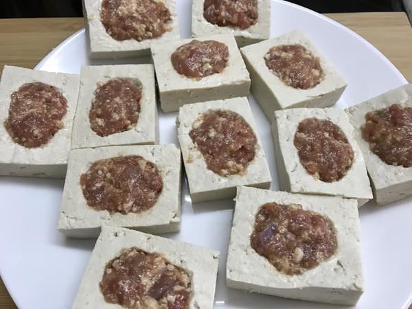 豆腐釀肉煲的做法-咸鮮味燉菜譜-易網(wǎng)健康養(yǎng)生網(wǎng) 豆腐釀肉煲的做法-咸鮮味燉菜譜