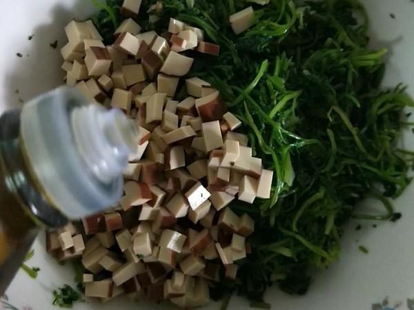 雞蛋干拌香菜的做法-咸鮮味拌菜譜