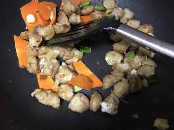 糖醋版溜肉段的做法-酸甜味熘菜譜