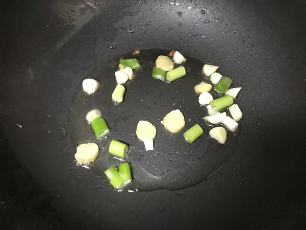 糖醋版溜肉段的做法-酸甜味熘菜譜