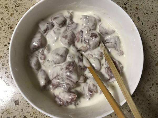 糖醋版溜肉段的做法-酸甜味熘菜譜