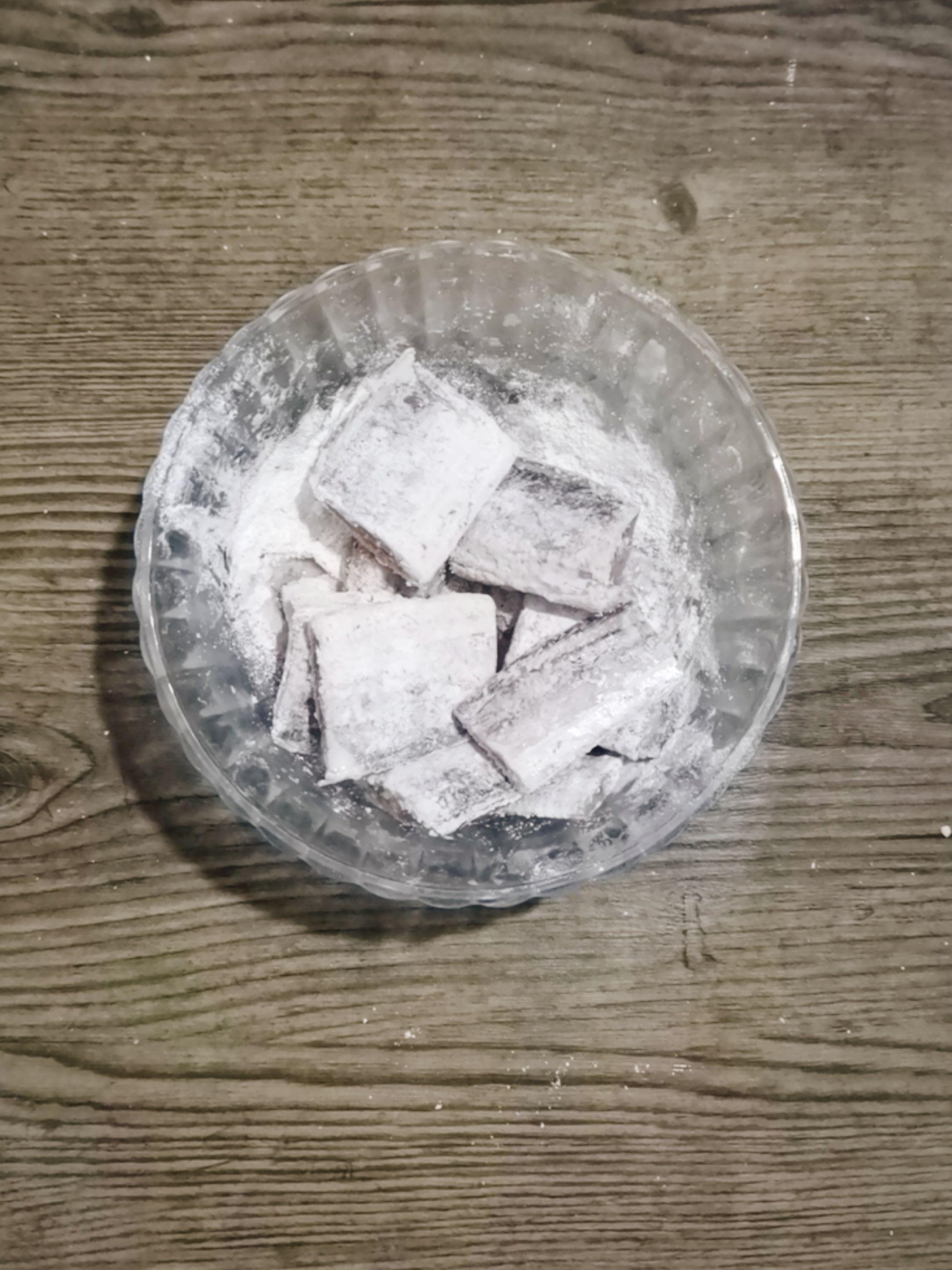 紅燒帶魚的做法-咸鮮味炸菜譜