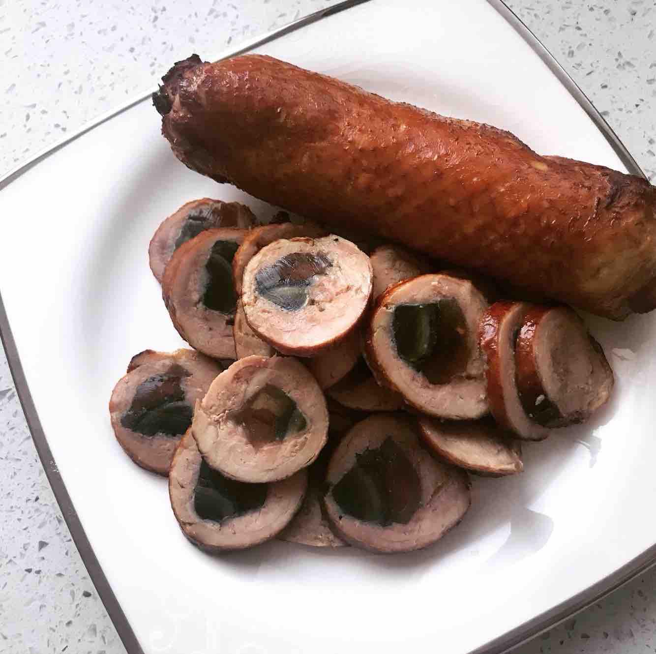 松花雞腿卷的做法-咸鮮味蒸菜譜-易網(wǎng)健康養(yǎng)生網(wǎng) 松花雞腿卷的做法-咸鮮味蒸菜譜