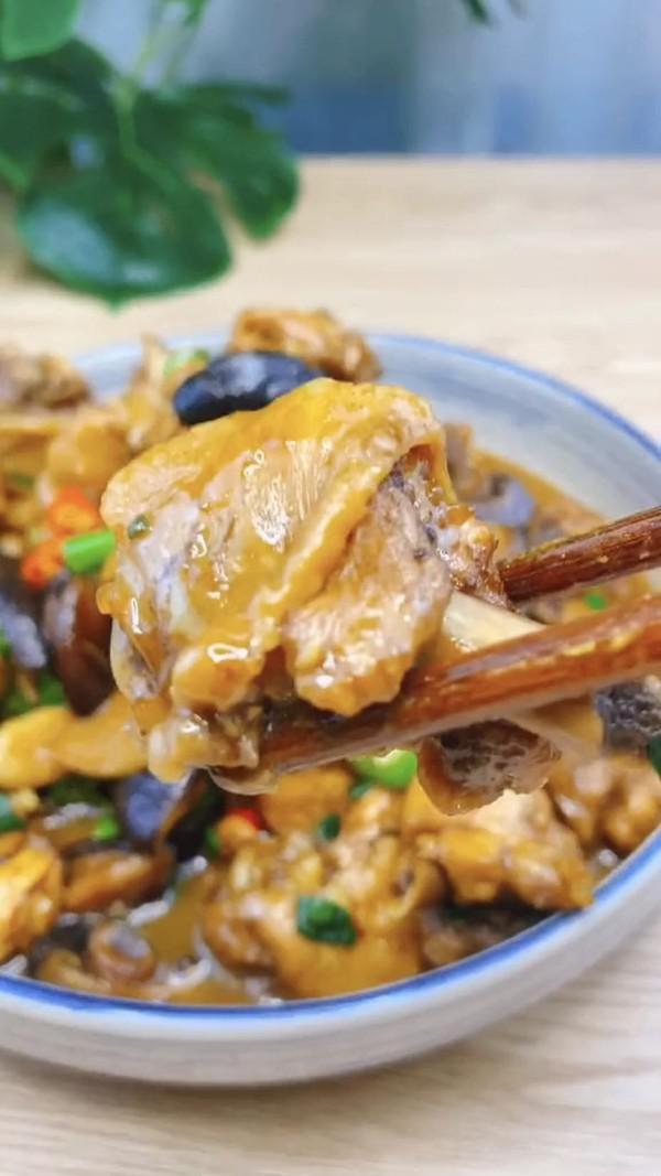 家常燜雞肉的做法-咸鮮味燜菜譜