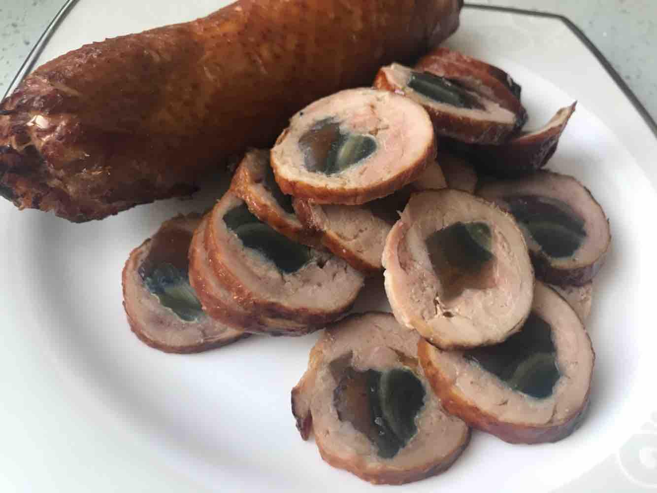 松花雞腿卷的做法-咸鮮味蒸菜譜-易網(wǎng)健康養(yǎng)生網(wǎng) 松花雞腿卷的做法-咸鮮味蒸菜譜