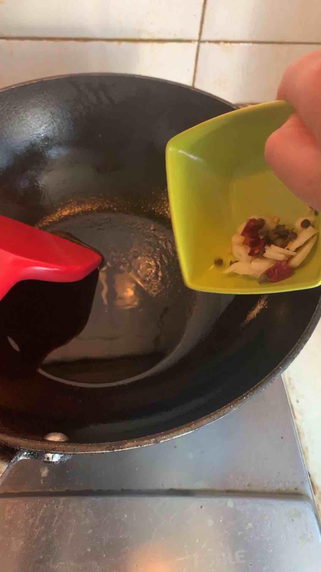 超級好吃的酸辣土豆絲的做法-香辣味炒菜譜