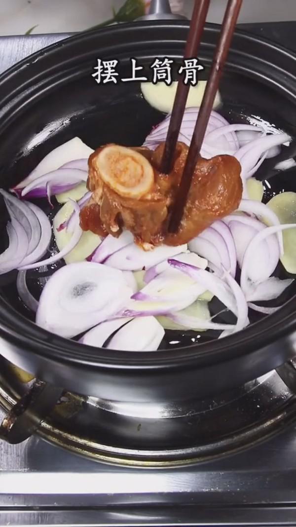 家常燉筒骨的做法-咸鮮味燉菜譜