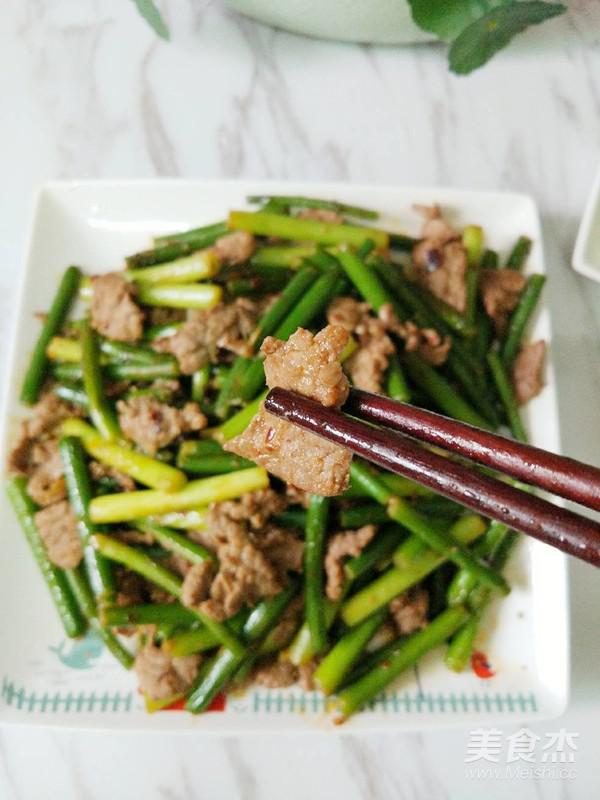 香辣蒜苔炒牛肉的做法-香辣味炒菜譜