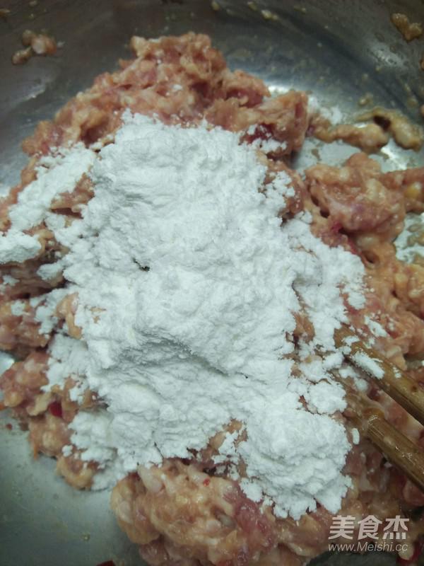 香菇釀肉的做法-咸鮮味煮菜譜-易網健康養生網 香菇釀肉的做法-咸鮮味煮菜譜