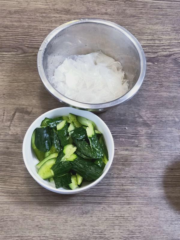 黃瓜拌涼皮。的做法-咸鮮味拌菜譜