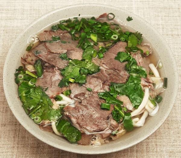 徽湘情緣淮南牛肉湯的做法-家常味煮菜譜-易網(wǎng)<a href=http://m.henggaotouzi.com/ target=_blank class=infotextkey>健康養(yǎng)生</a>網(wǎng) 徽湘情緣淮南牛肉湯的做法-家常味煮菜譜