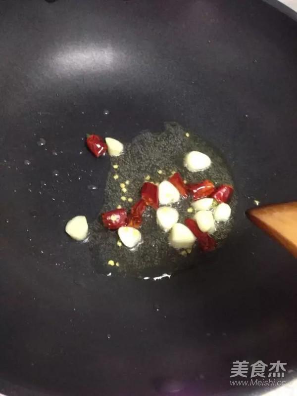 秋葵炒香干的做法-家常味炒菜譜-易網健康養生網 秋葵炒香干的做法-家常味炒菜譜