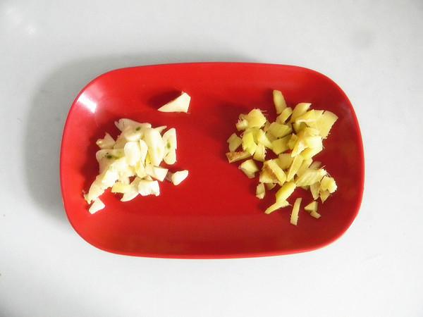 醬香燜魚的做法-醬香味燜菜譜