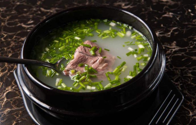 徽湘情緣淮南牛肉湯的做法-家常味煮菜譜-易網(wǎng)健康養(yǎng)生網(wǎng) 徽湘情緣淮南牛肉湯的做法-家常味煮菜譜