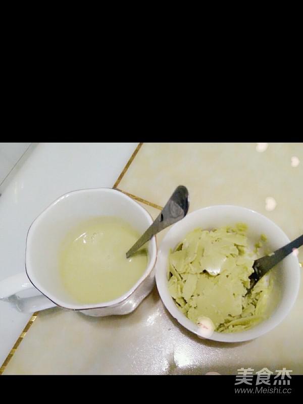 香蕉牛奶+抹茶炒酸奶的做法-甜味榨汁菜譜