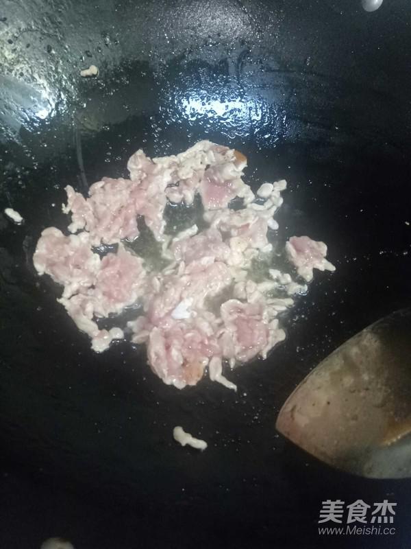 韭菜花炒肉的做法-家常味爆菜譜