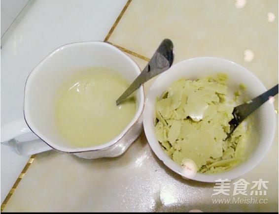 香蕉牛奶+抹茶炒酸奶的做法-甜味榨汁菜譜