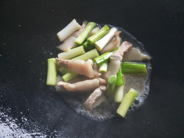 大蒜肉片炒豆腐干的做法-家常味炒菜譜