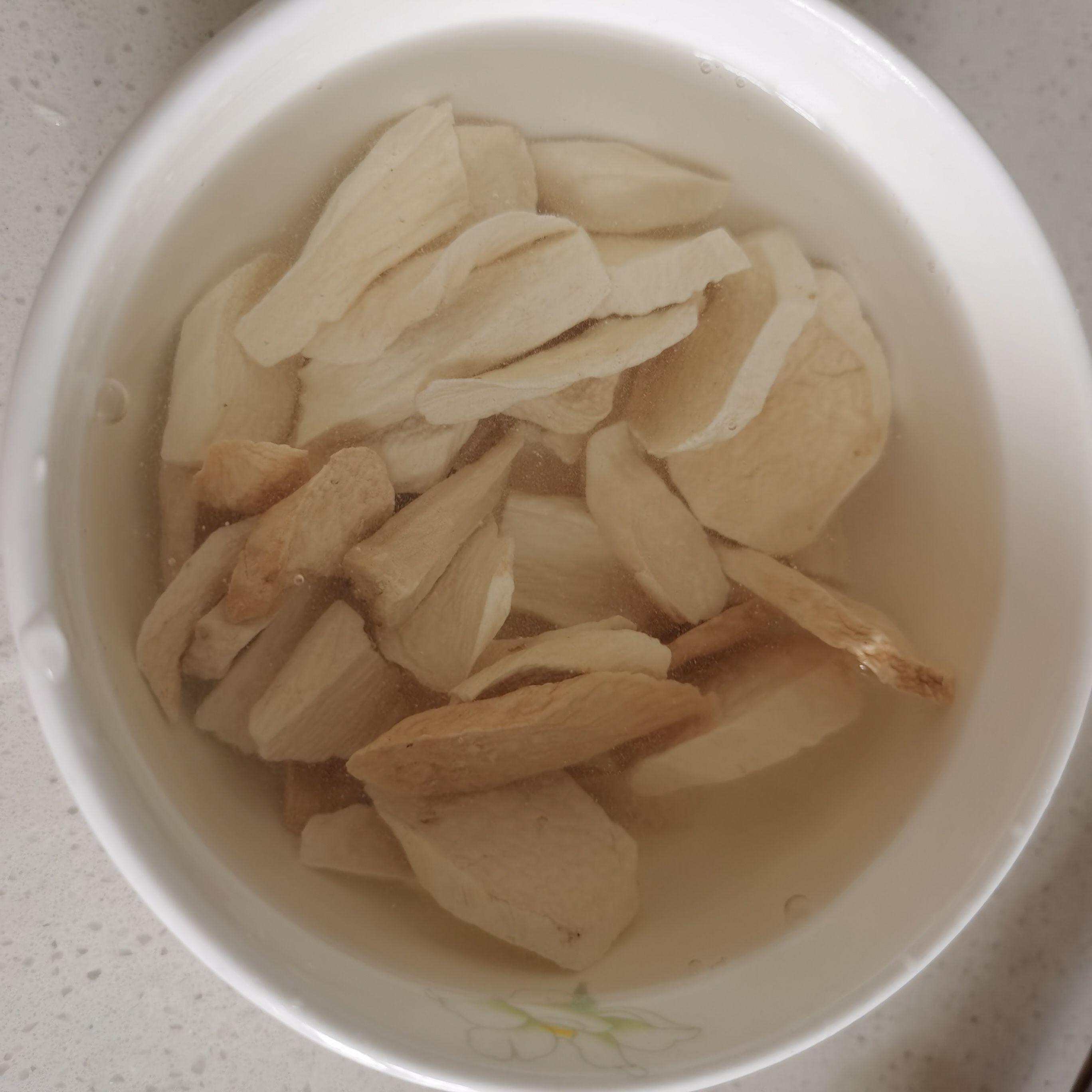 胡蘿卜玉米大骨湯的做法-家常味燉菜譜