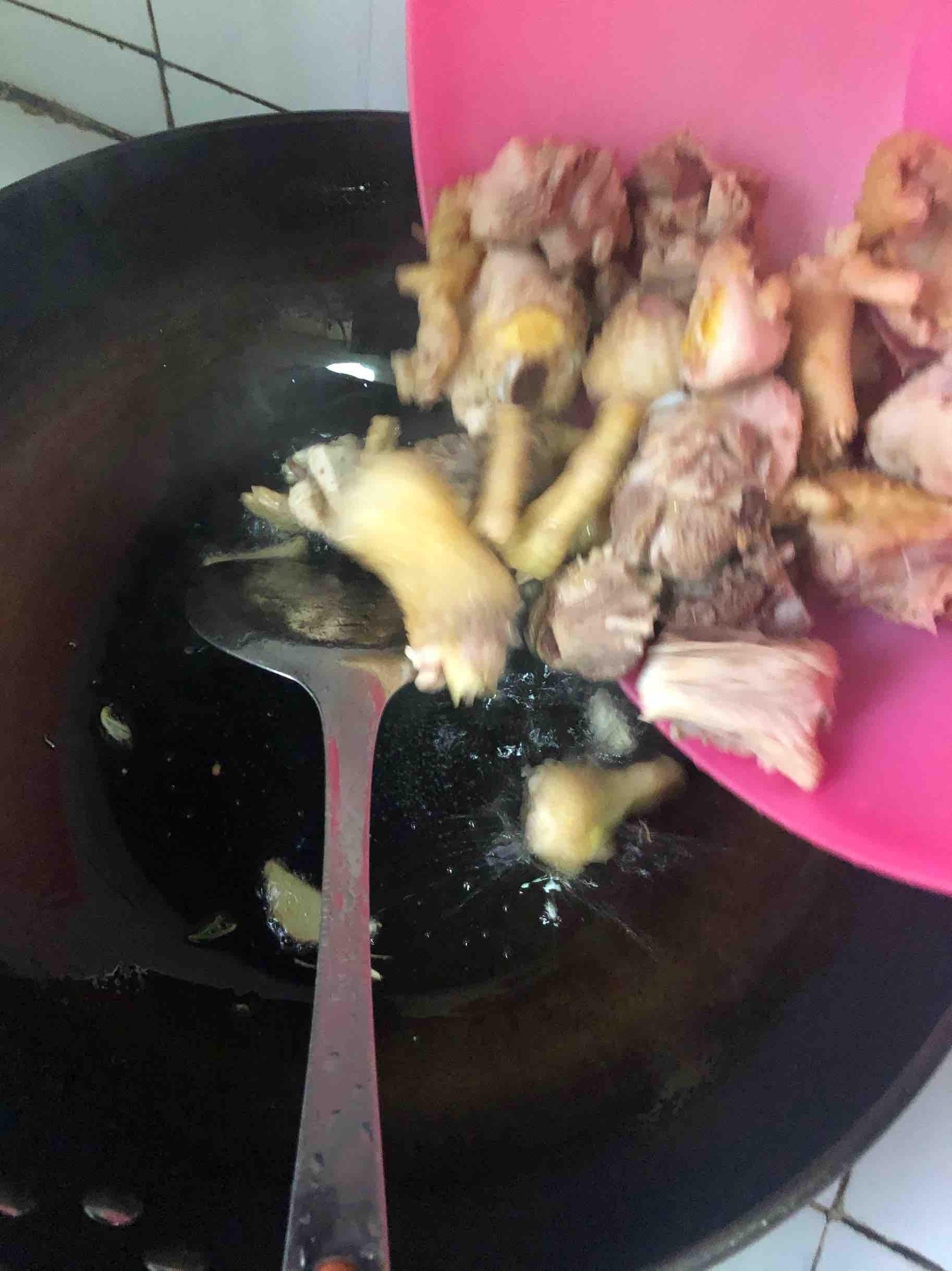 黃燜雞的做法-咸鮮味燒菜譜