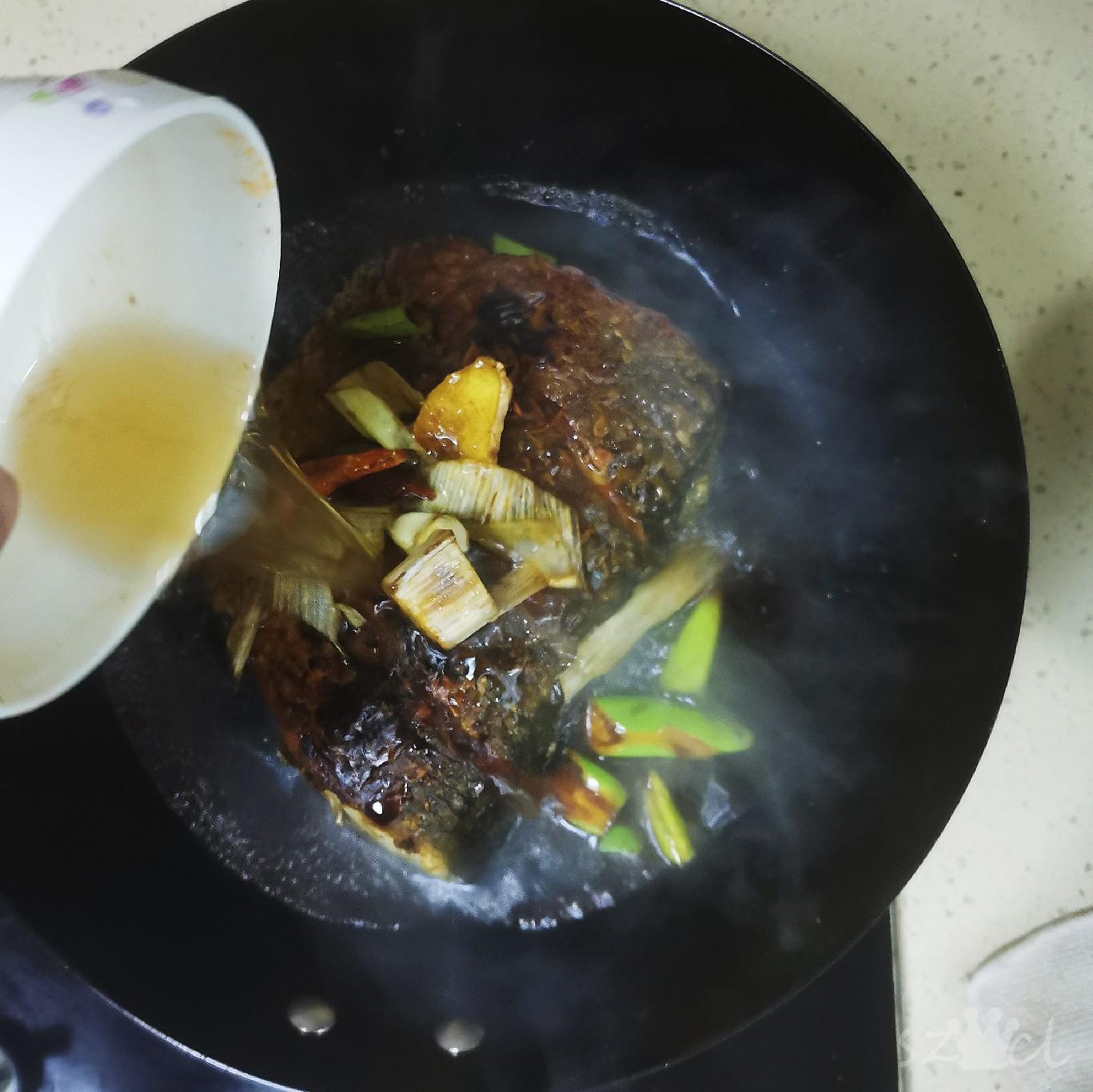 家常紅燒魚(yú)的做法-咸鮮味燉菜譜