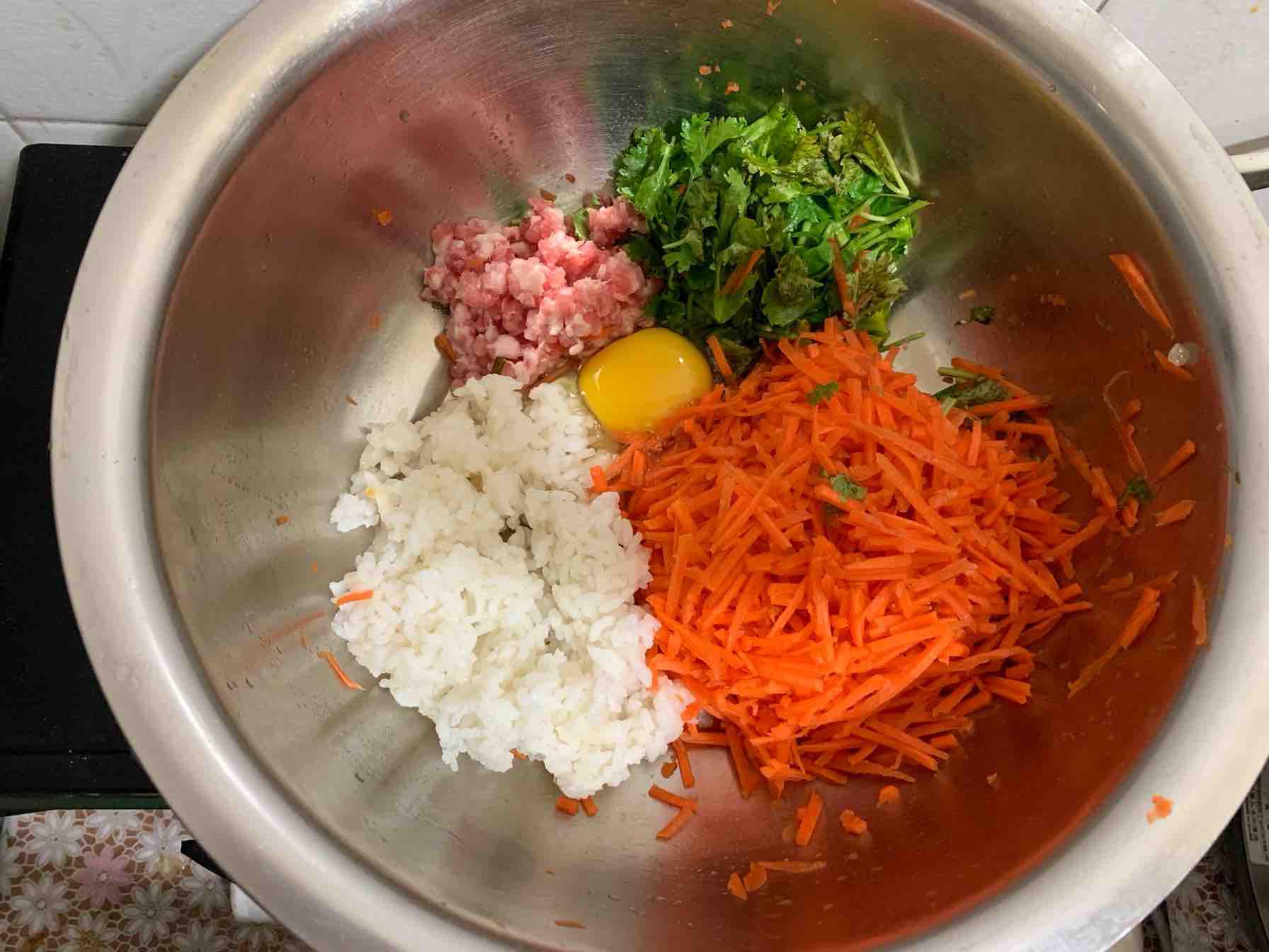 蔬菜丸子的做法-咸鮮味炸菜譜-易網健康養生網 蔬菜丸子的做法-咸鮮味炸菜譜