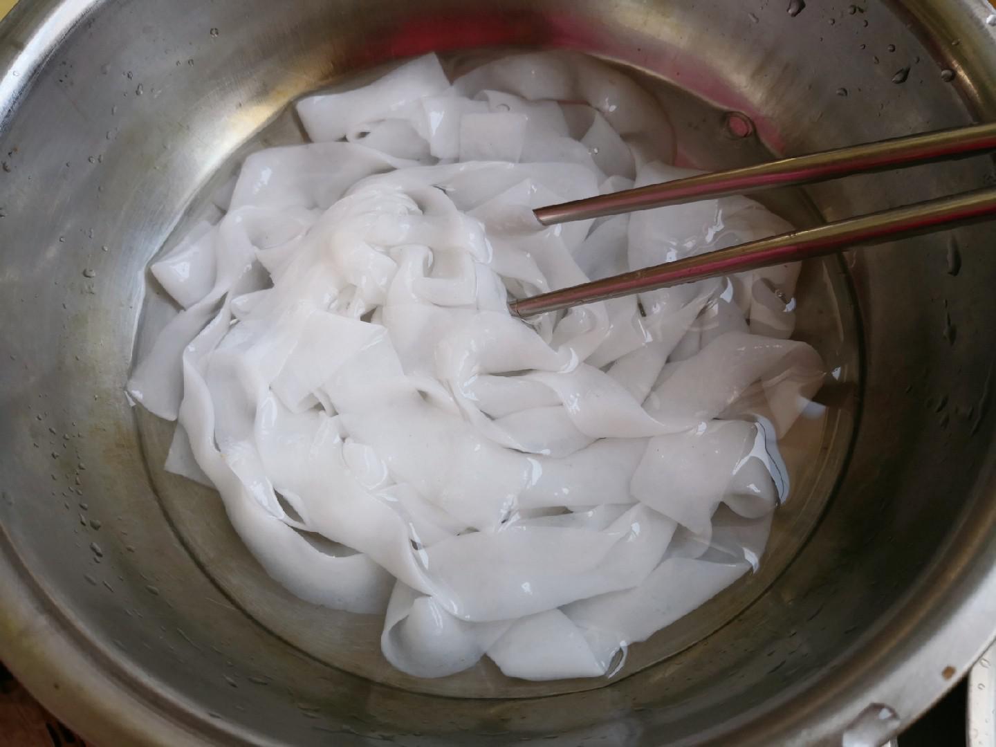 炒涼皮的做法-家常味炒菜譜