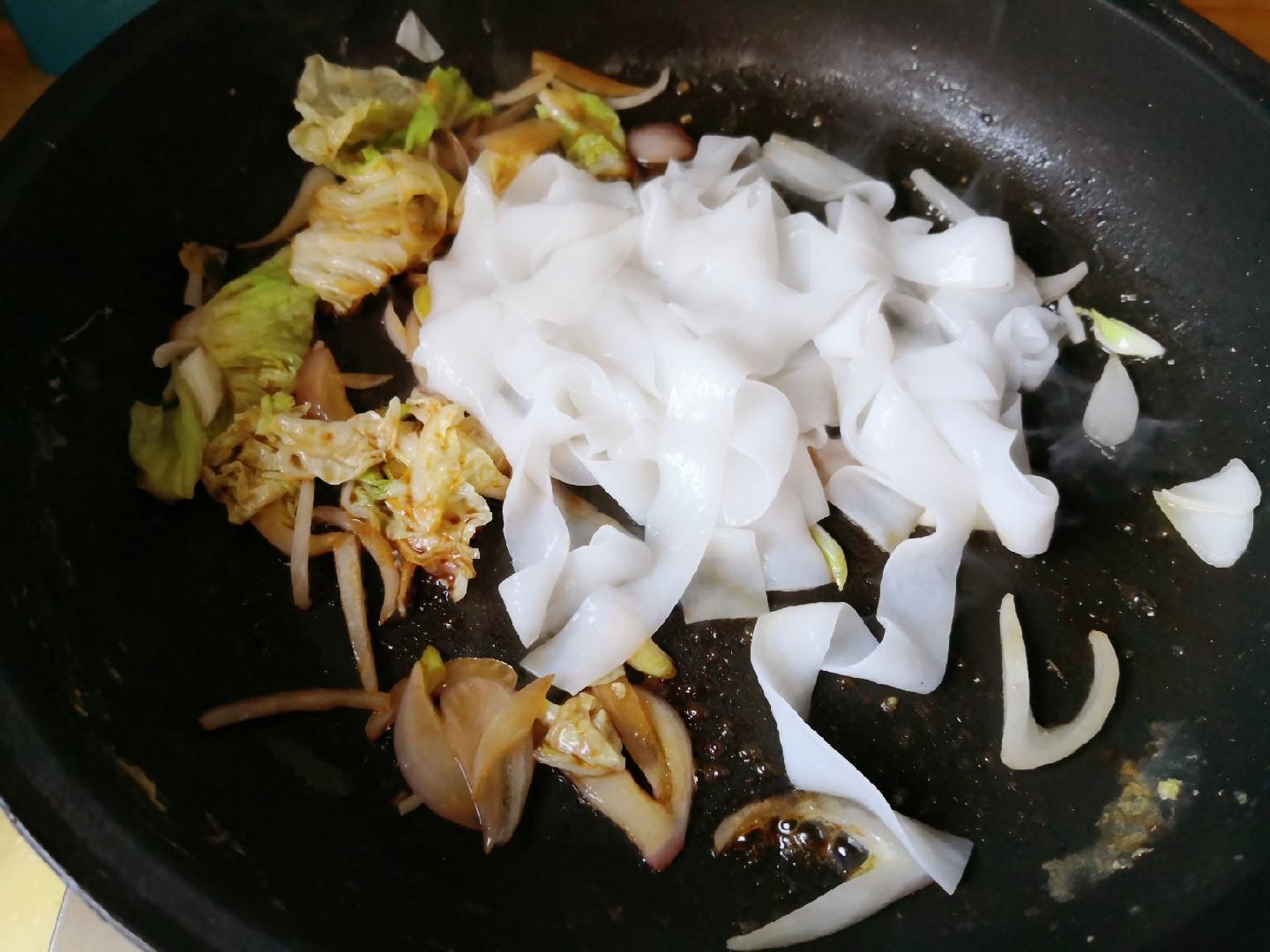 炒涼皮的做法-家常味炒菜譜