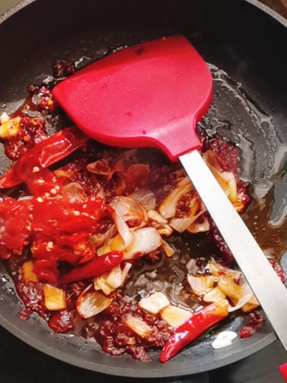 水煮雞片的做法-麻辣味煮菜譜-易網健康養生網 水煮雞片的做法-麻辣味煮菜譜