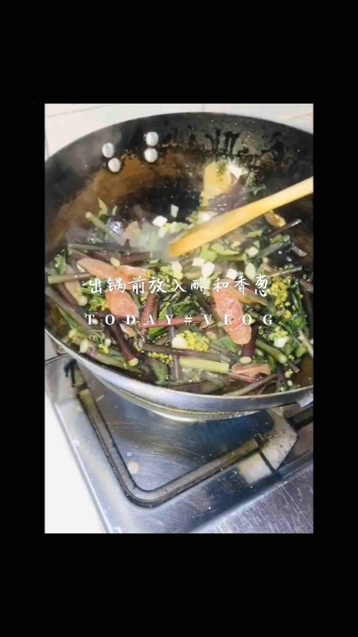 香炒紅菜薹的做法-咸鮮味炒菜譜-易網健康養生網 香炒紅菜薹的做法-咸鮮味炒菜譜