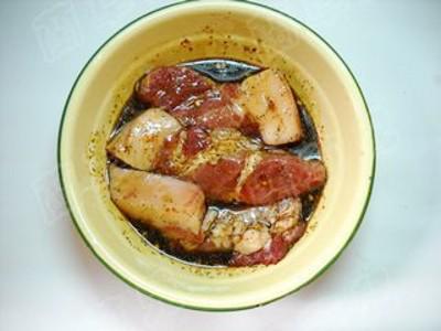 香辣牛肉醬烤肉的做法-醬香味微波菜譜-易網健康養生網 香辣牛肉醬烤肉的做法-醬香味微波菜譜