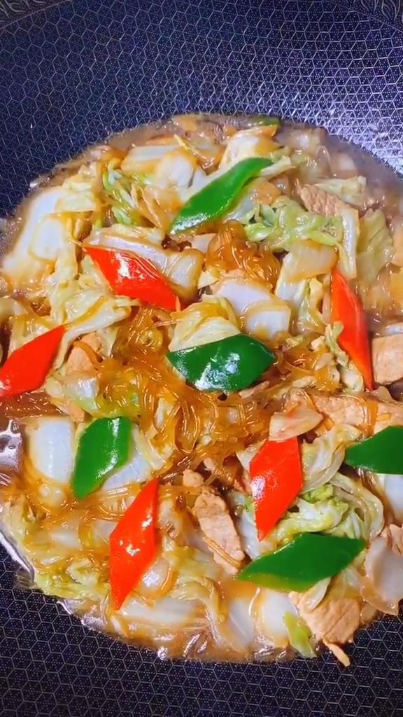 白菜燉粉條的做法-家常味燉菜譜