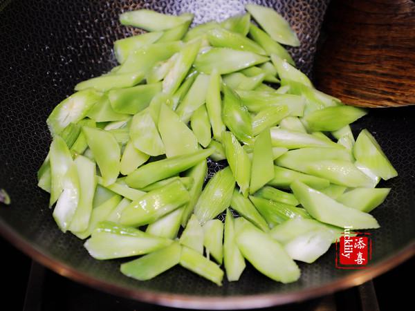 綠色開工便當(dāng)——萵筍雙炒的做法-家常味炒菜譜