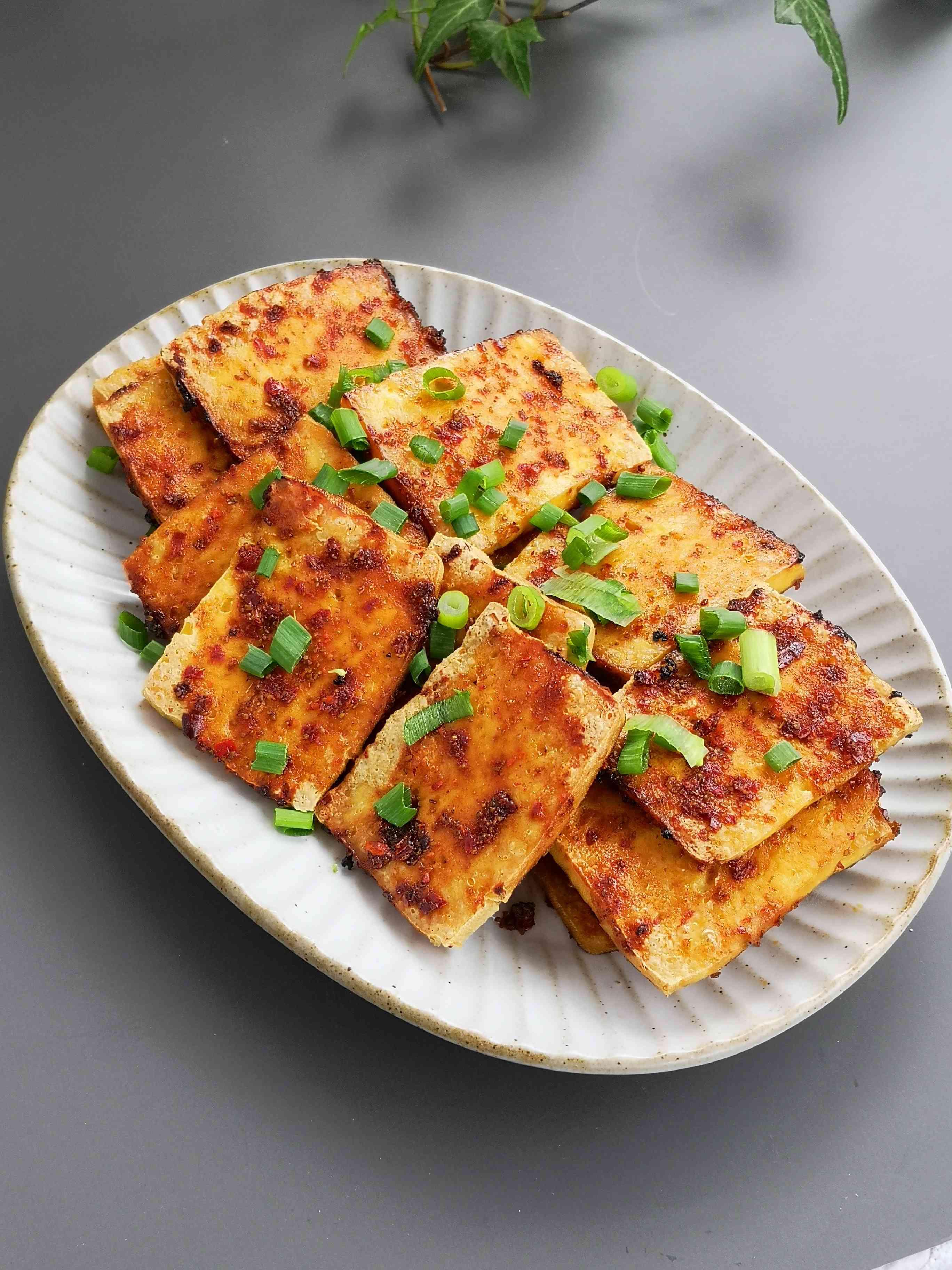 停不下來的美味，香辣烤豆腐的做法-香辣味烤菜譜