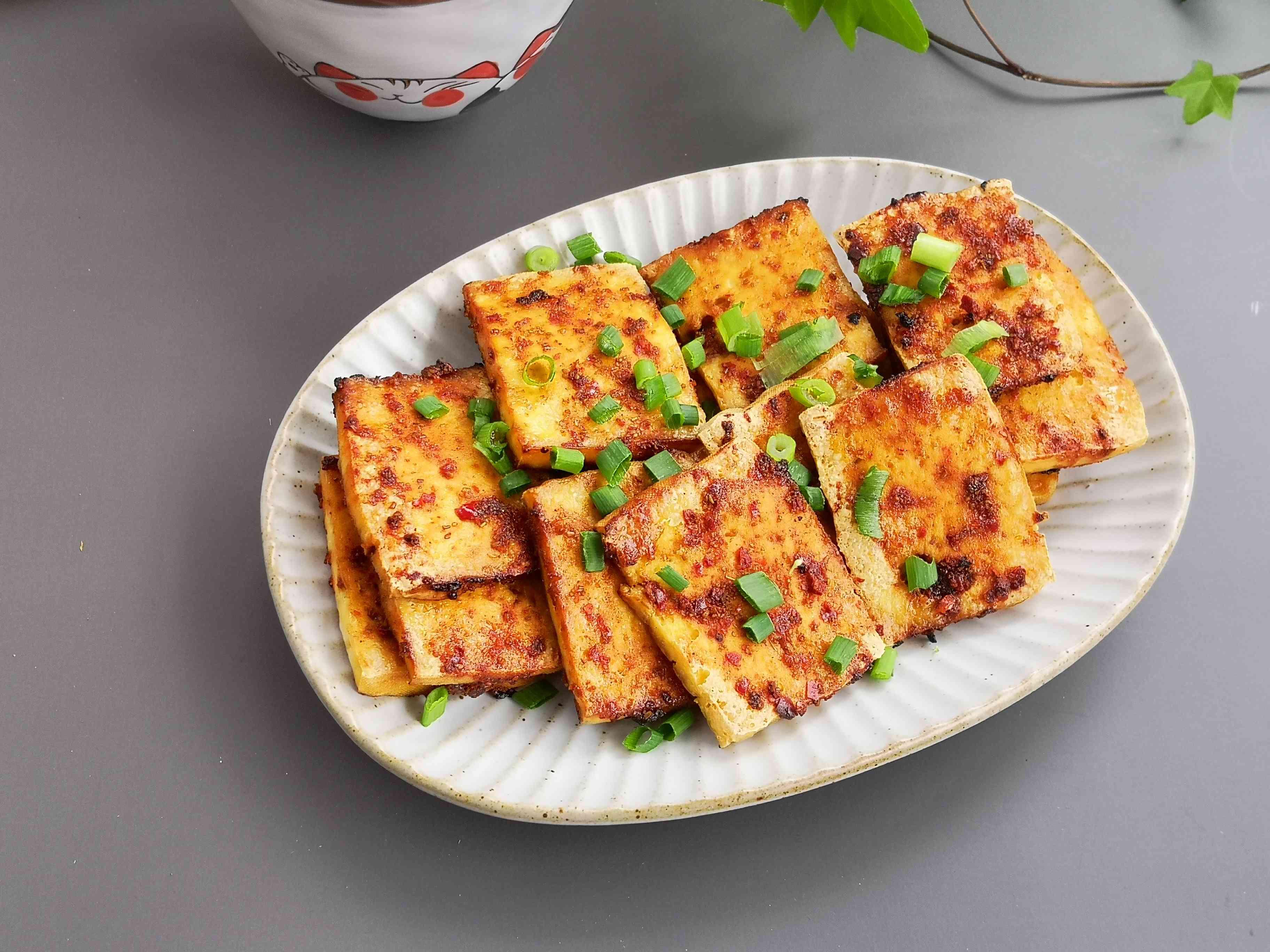 停不下來的美味，香辣烤豆腐的做法-香辣味烤菜譜