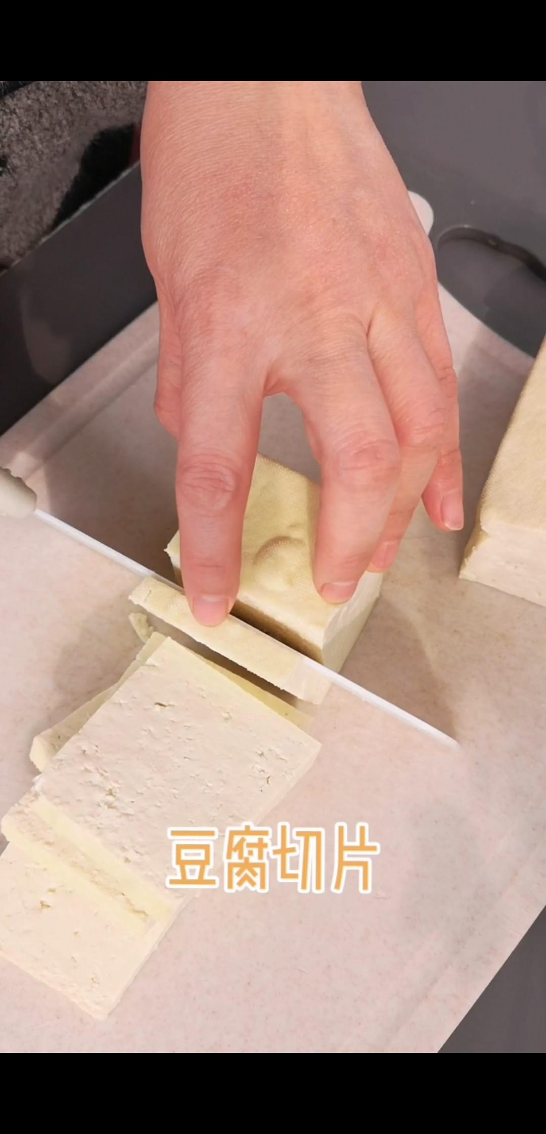 停不下來的美味，香辣烤豆腐的做法-香辣味烤菜譜