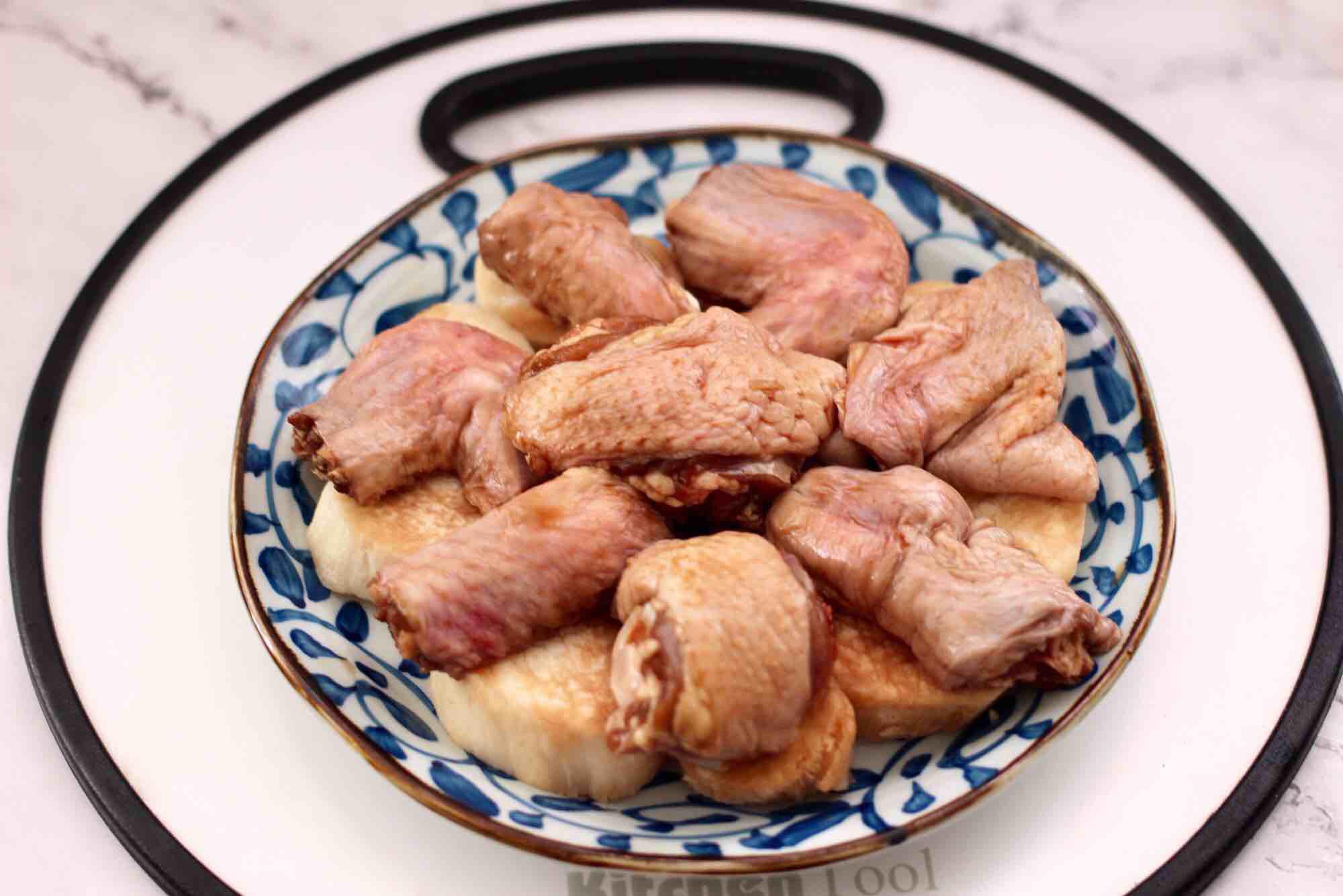 杏鮑菇蒸雞翅的做法-香辣味蒸菜譜-易網健康養生網 杏鮑菇蒸雞翅的做法-香辣味蒸菜譜