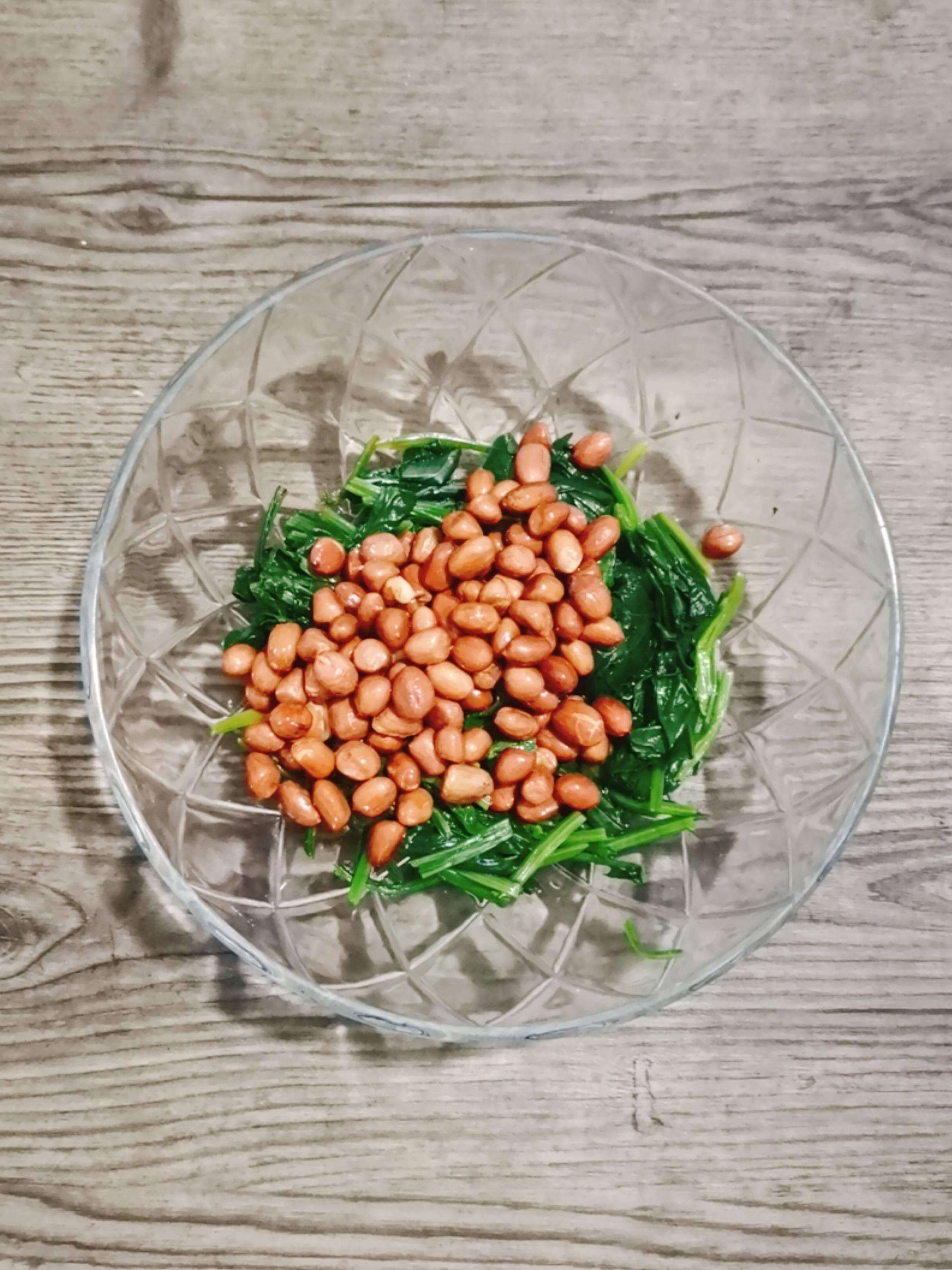 果仁菠菜的做法-咸鮮味拌菜譜