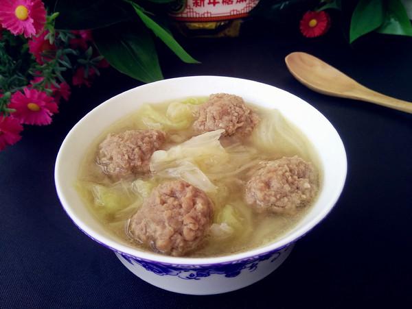 大白菜豬肉丸子湯的做法-咸鮮味煮菜譜-易網(wǎng)健康養(yǎng)生網(wǎng) 大白菜豬肉丸子湯的做法-咸鮮味煮菜譜