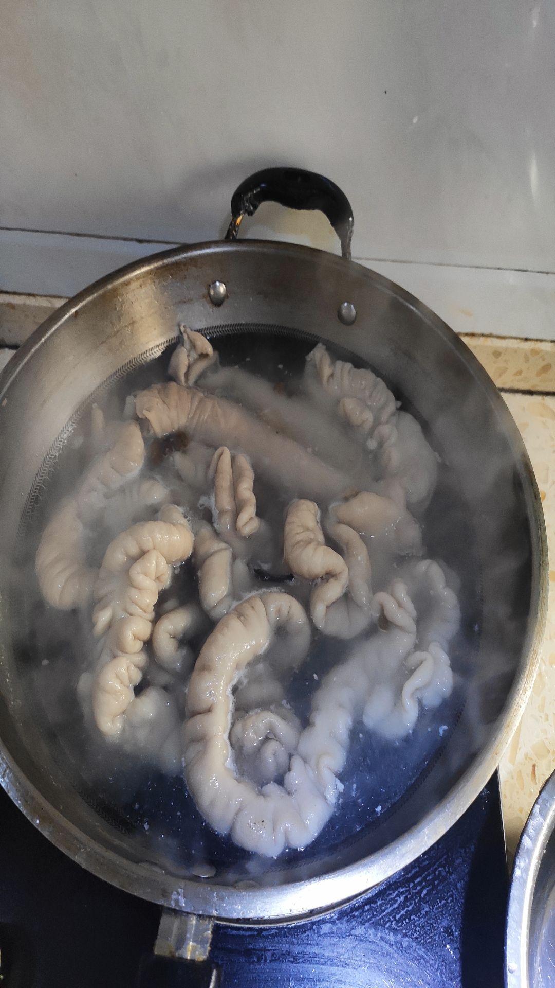 紅燒肥腸的做法-家常味燒菜譜