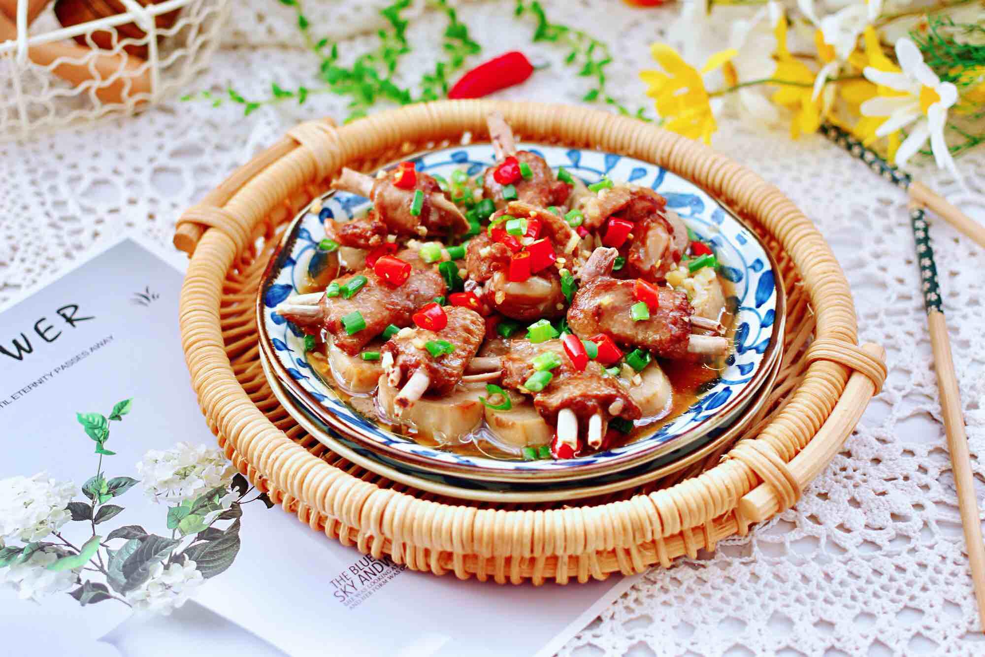 杏鮑菇蒸雞翅的做法-香辣味蒸菜譜-易網健康養生網 杏鮑菇蒸雞翅的做法-香辣味蒸菜譜