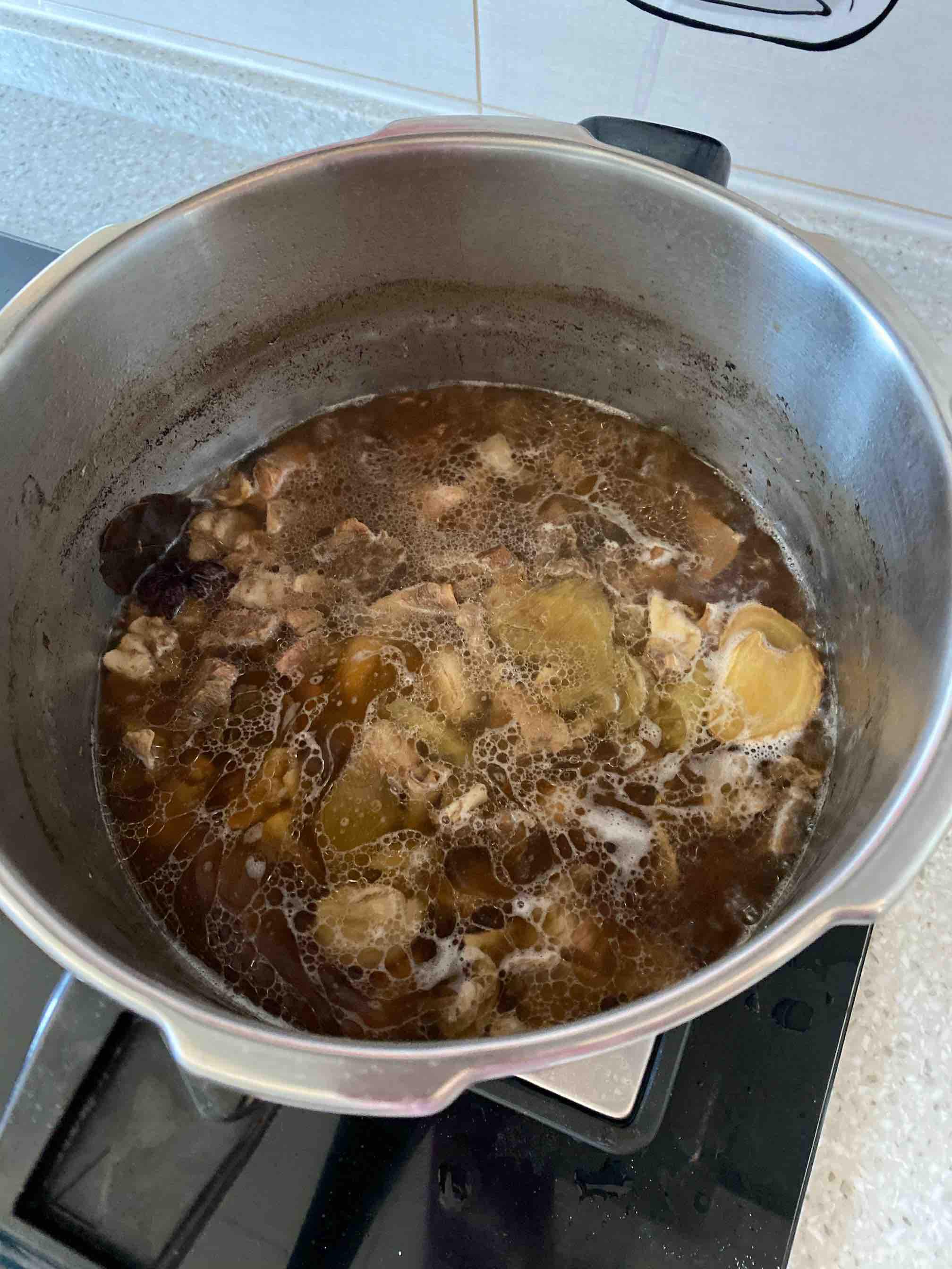 咖喱牛肉的做法-咖喱味煮菜譜-易網(wǎng)健康養(yǎng)生網(wǎng) 咖喱牛肉的做法-咖喱味煮菜譜