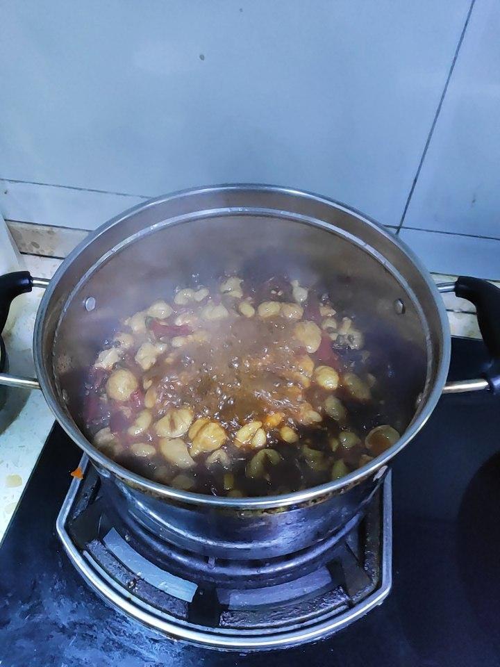 紅燒肥腸的做法-家常味燒菜譜